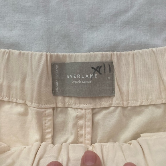 Everlane Organic Cotton The Easy Short Size 14 Cream Colored - Picture 4 of 5